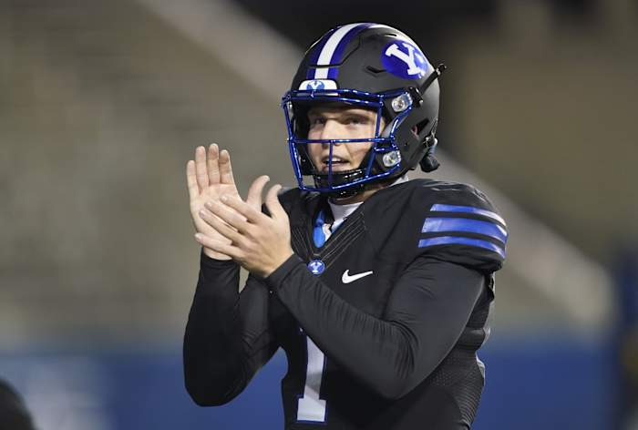 BYU QB Zach Wilson clapping